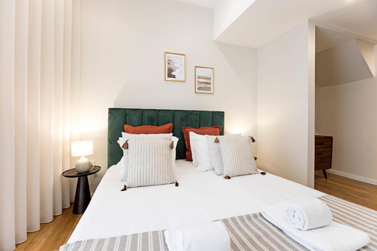 Brand New 4Br W/ 200Yrs Of History In Central Porto By Lovelystay Εξωτερικό φωτογραφία
