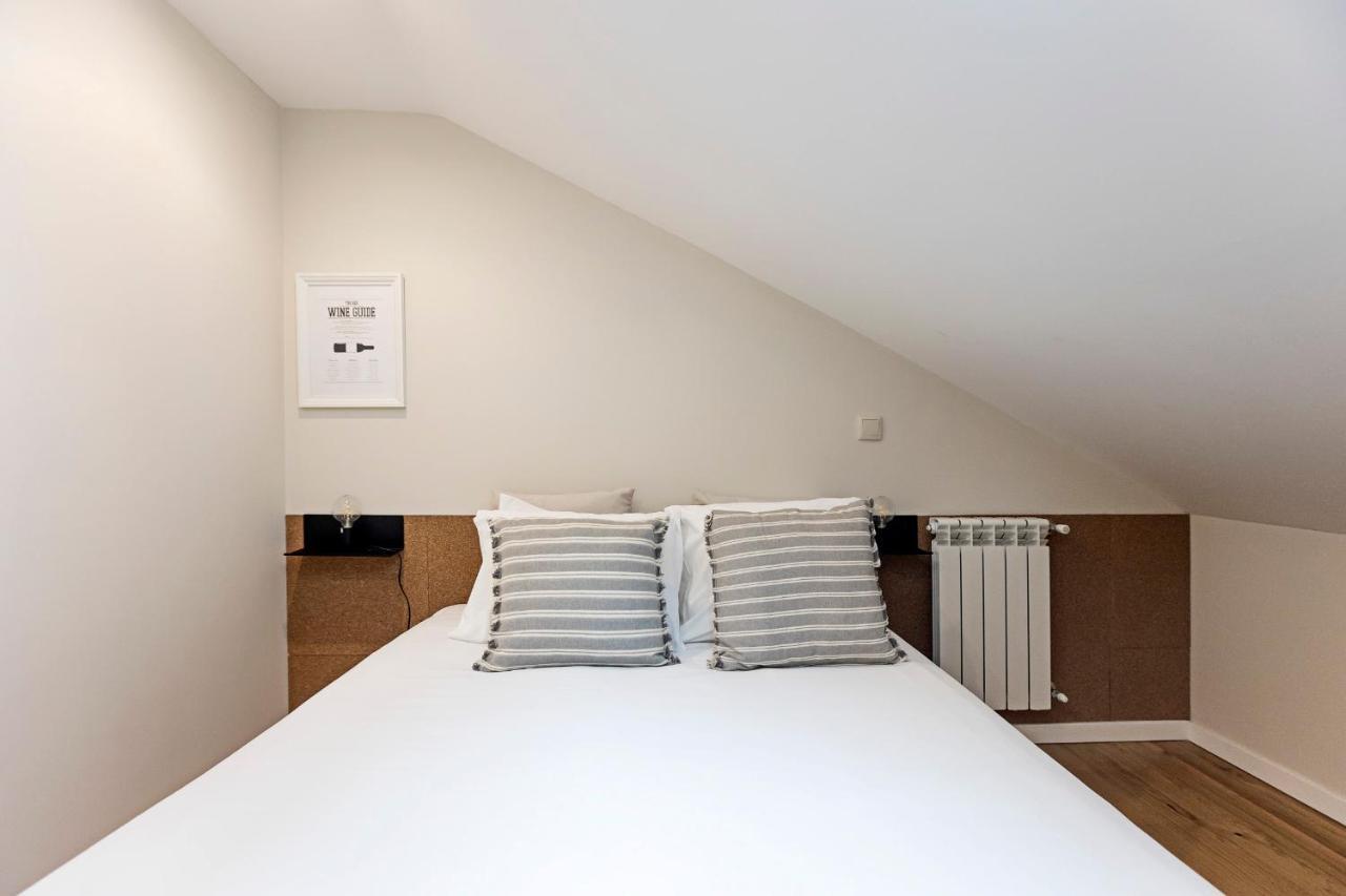 Brand New 4Br W/ 200Yrs Of History In Central Porto By Lovelystay Εξωτερικό φωτογραφία